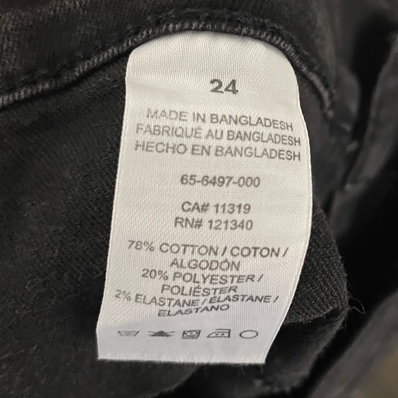 ⭐️ Dynamite Black Jeans - size 24 - Picture 4 of 4